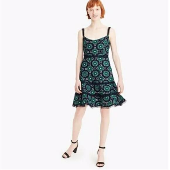 J. Crew Eyelet Tiered Floral Embroidered Dress Mini Women’s 6 Navy Old Money - Picture 1 of 11